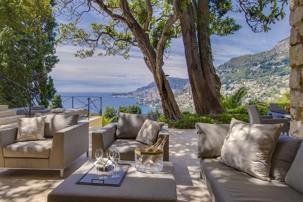 Luxurious Villa Overlooking Monaco Roquebrune-Cap-Martin 0*,  Frankrike